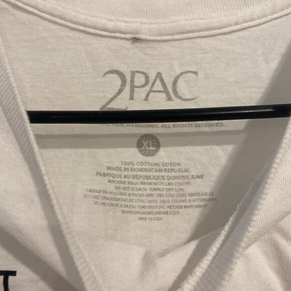 White Tupac graphic tee with a boxy fit - Picture 4 of 5